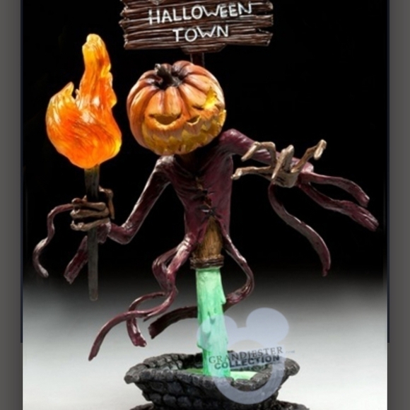 NEW in box limited edition #72 of 3000 nightmare before Christmas pumpkin King - Picture 1 of 9